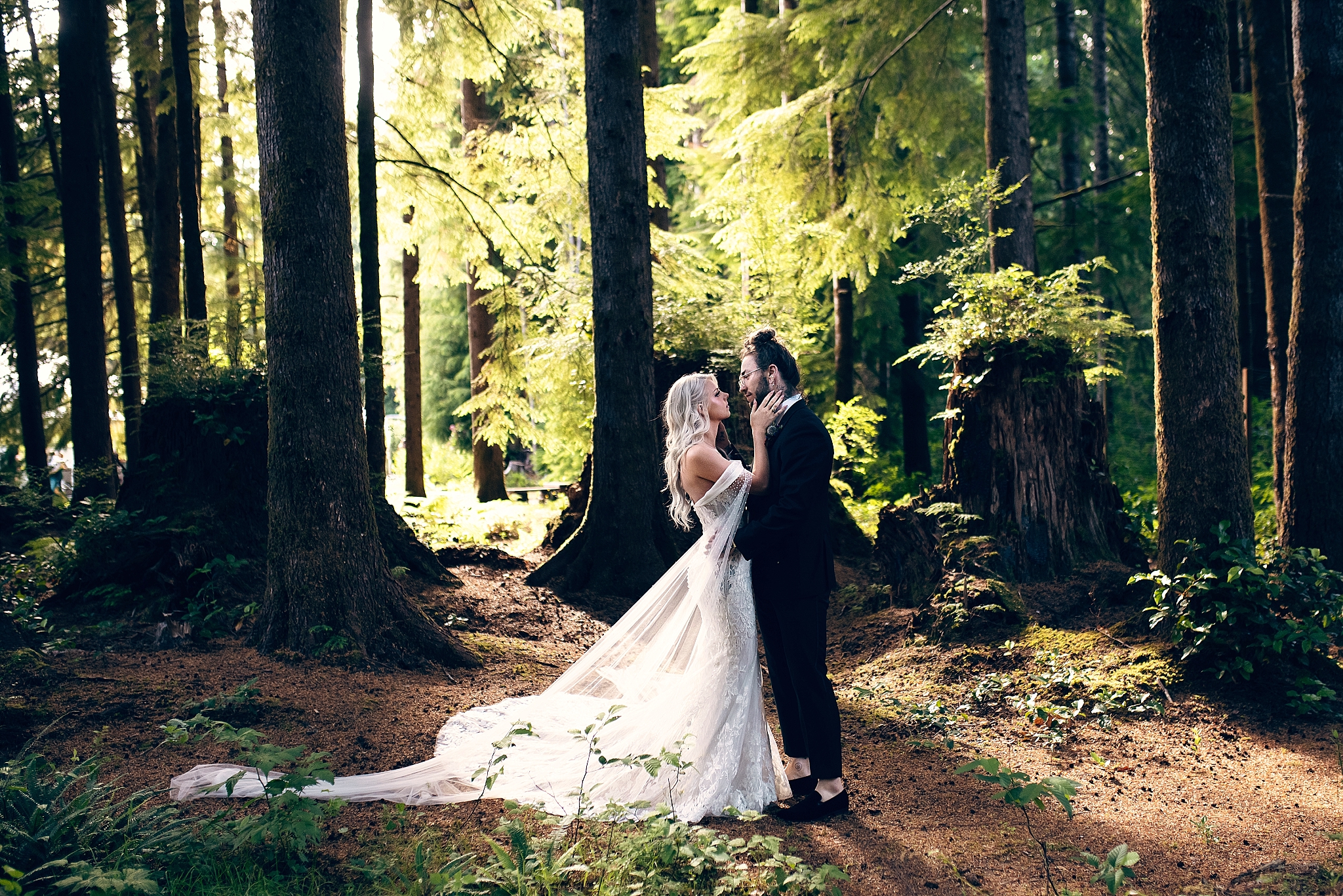 PNW wedding, fern acres forks washington wedding